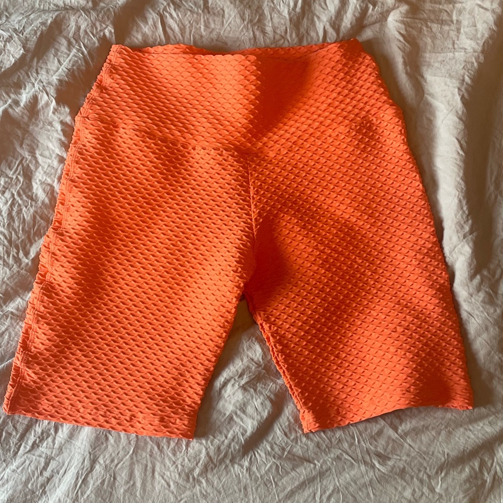 Curvy Croco Shorts “Rio” - Picture 3 of 4